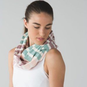 Lululemon Vinyasa Scarf
